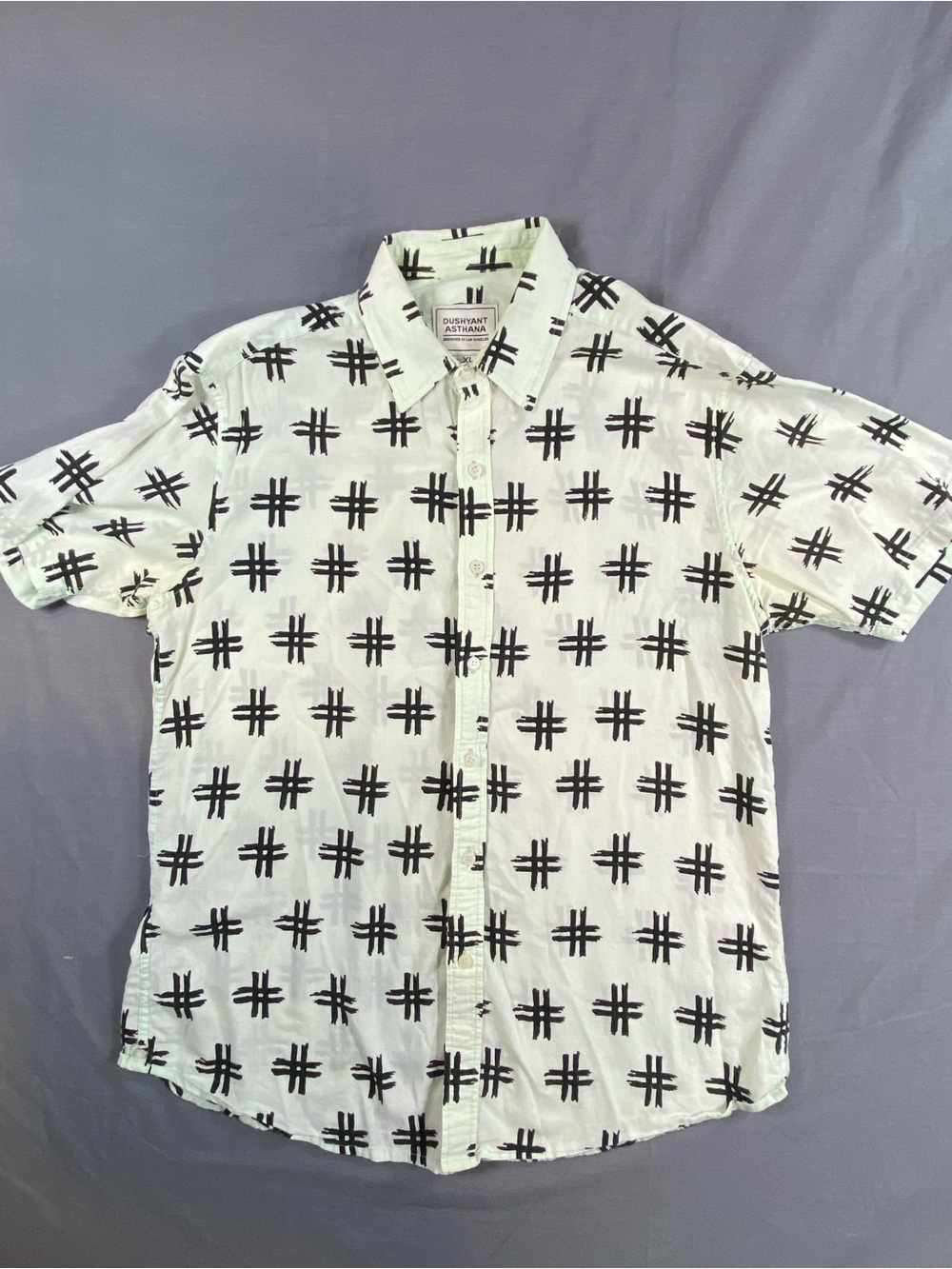 Casual light mint green Short-Sleeve Button-Down Shirt with Black Graphic Print